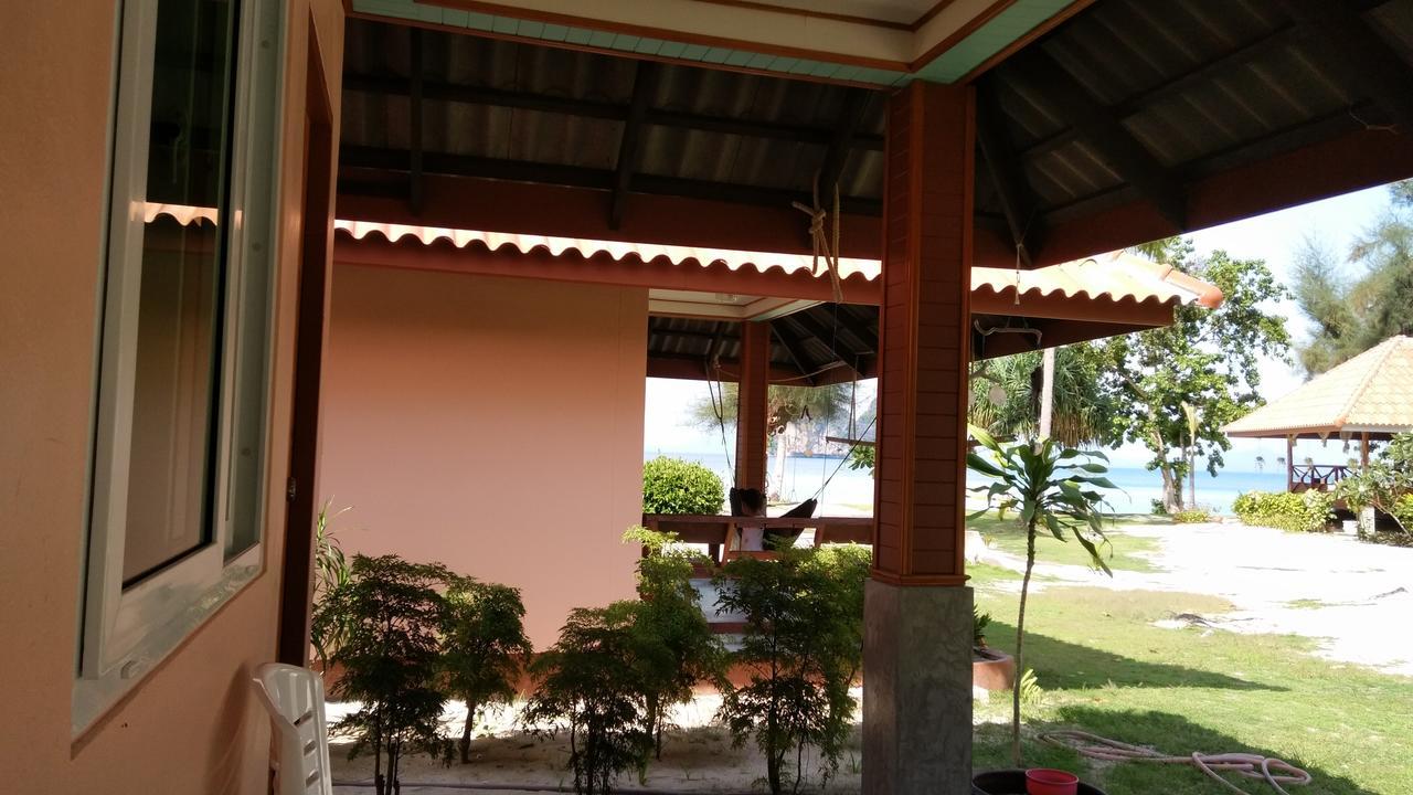 Koh Ngai Kaimuk Thong Resort Dış mekan fotoğraf