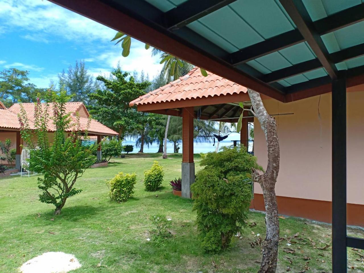 Koh Ngai Kaimuk Thong Resort Dış mekan fotoğraf