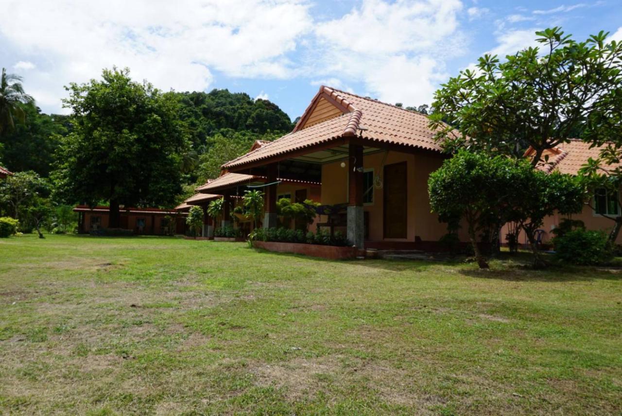 Koh Ngai Kaimuk Thong Resort Dış mekan fotoğraf